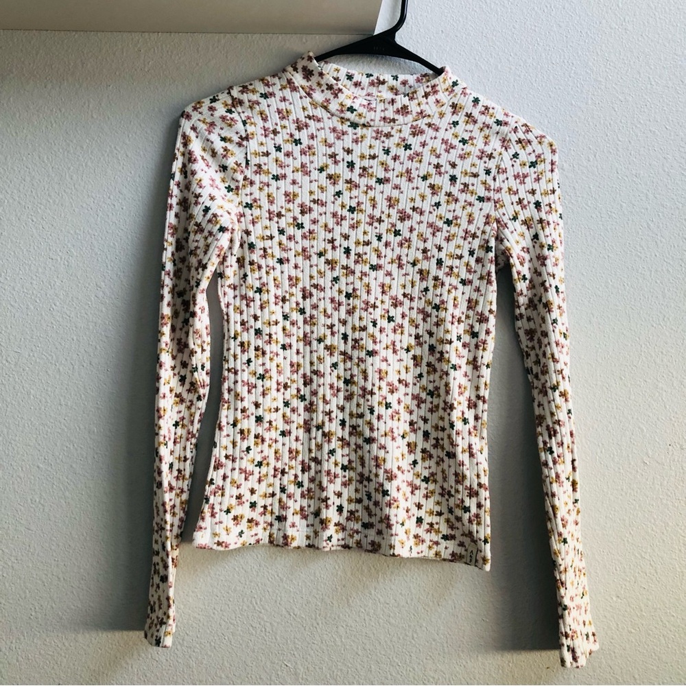 Abercrombie & Fitch Girl’s Floral Ribbed Long Sleeve Top size 13/14